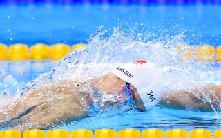 德信app-荷兰绝境翻盘 演绎绿茵场非凡胜利